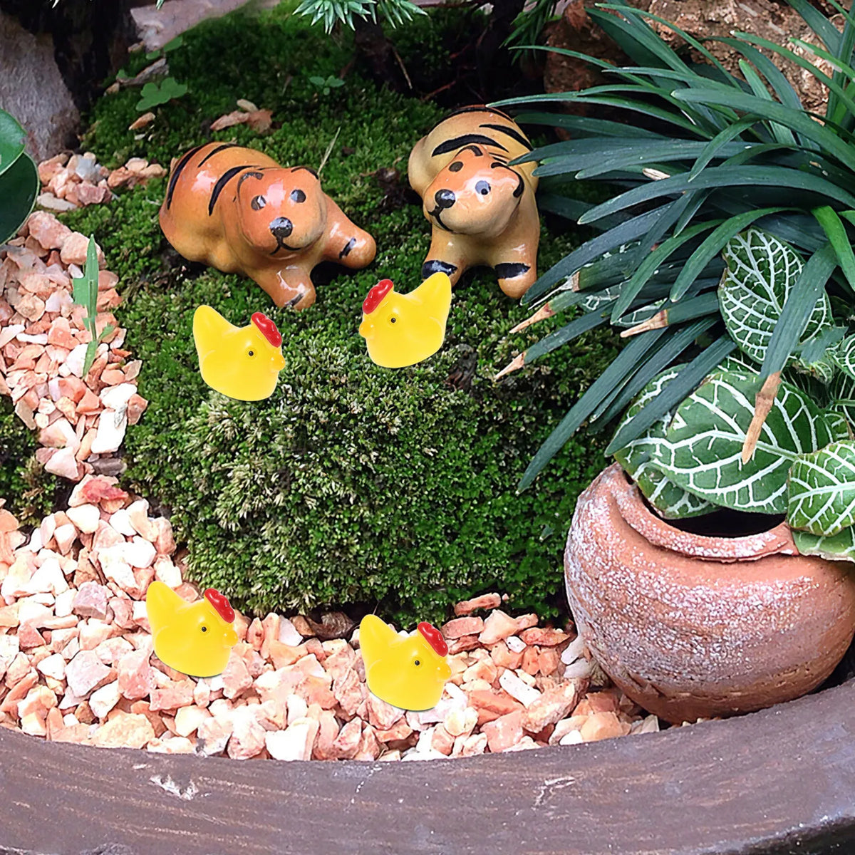 Adorable Mini Resin Hen Figurines Micro Landscape DIY Terrarium Moss Zpaxo