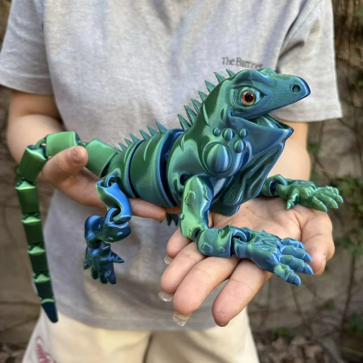 Flexible Jointed 3D Printed Chameleon Statue Rich Expressive Eyes Zpaxo green