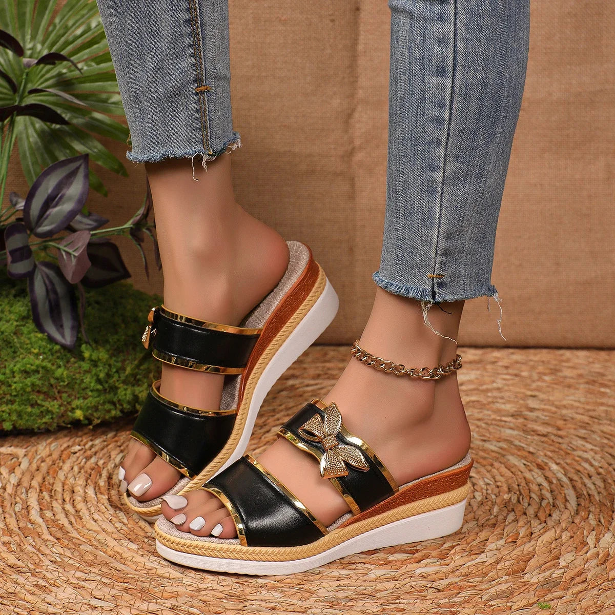 2025 New Women Wedges Sandals Luxury Platform Slippers Summer Sexy Open Toe Women Shoes Shiny High Heels Women Beach Shoes Zpaxo black 42