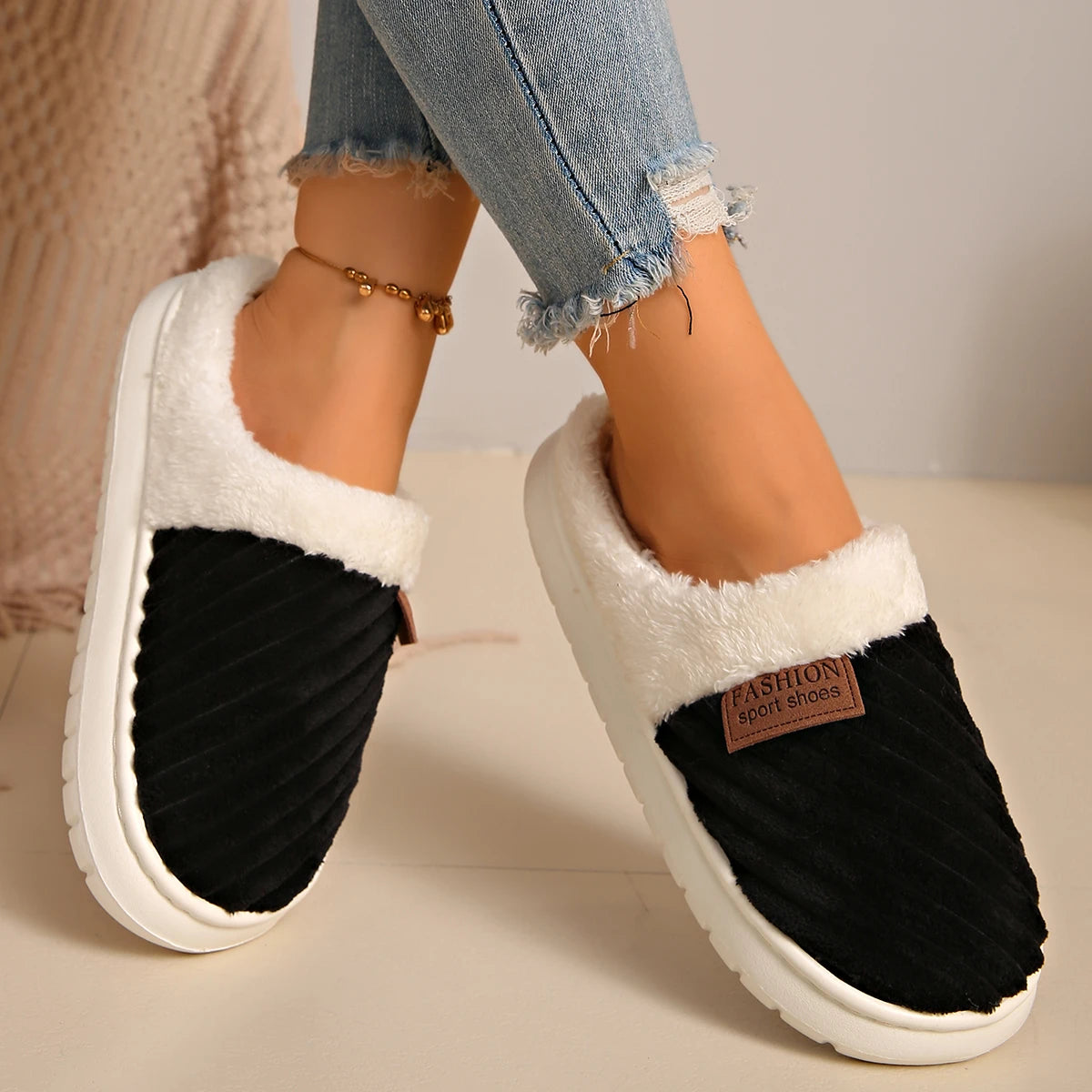 2025 Women Slippers Winter Home Casual Cotton Shoes Women Unisex Concise Flat Plush Slippers Non-slip Warm Fluffy Slides Women Zpaxo black 42-43