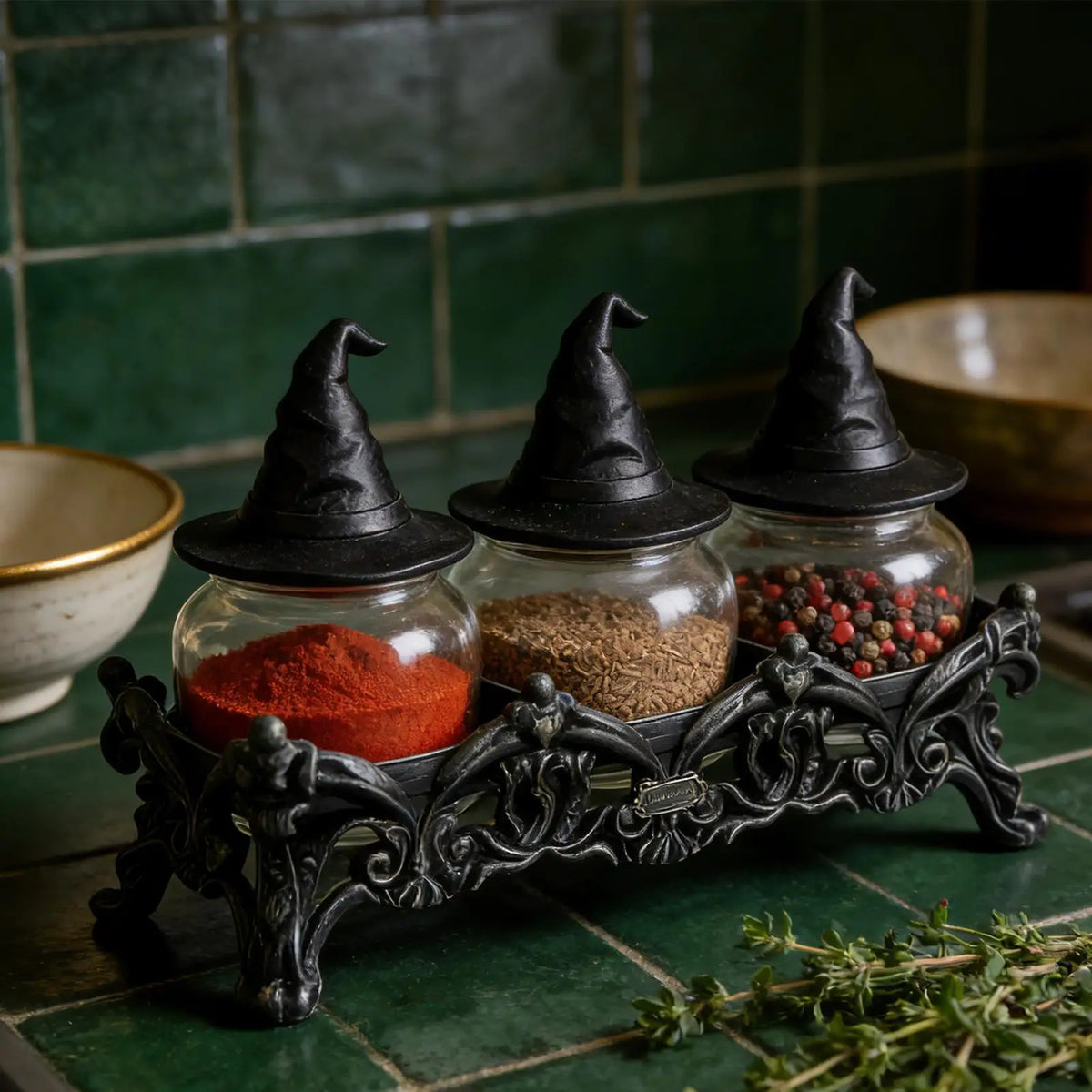 Witch Hat Jar Gothic Glass Vintage Lids Salt Pepper Seasoning Zpaxo