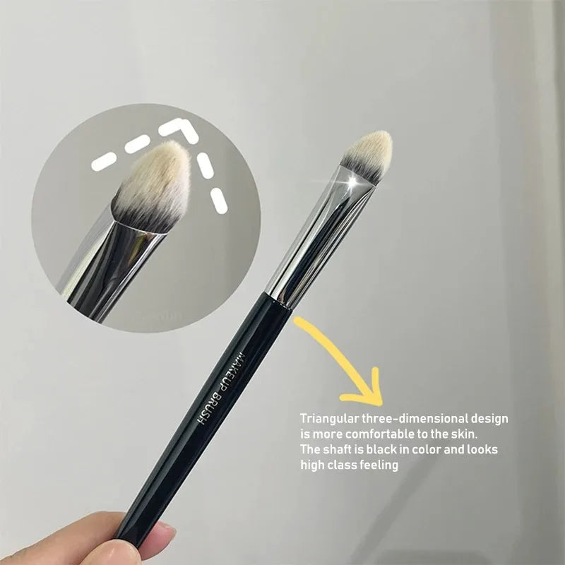 Concealer Makeup Brush Triangle Beveled Precision Soft Smudge Brushes Zpaxo