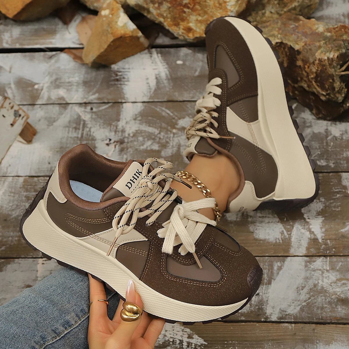 2025 New Women Sneakers Spring Thick Bottom Women Shoes Casual Patchwork Leather Sneakers Outdoor Casual Vulcanize Shoes Ladies Zpaxo Brown 42