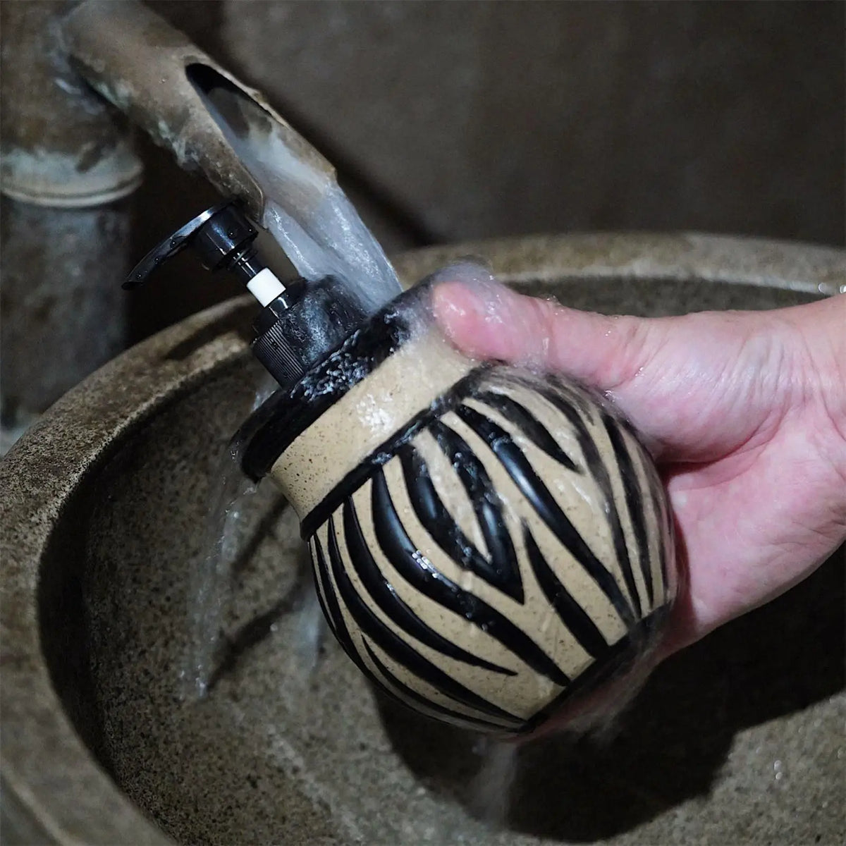 Soap Dispenser Kitchen Sink Liquid Zebra Design Refillable Retro Zpaxo