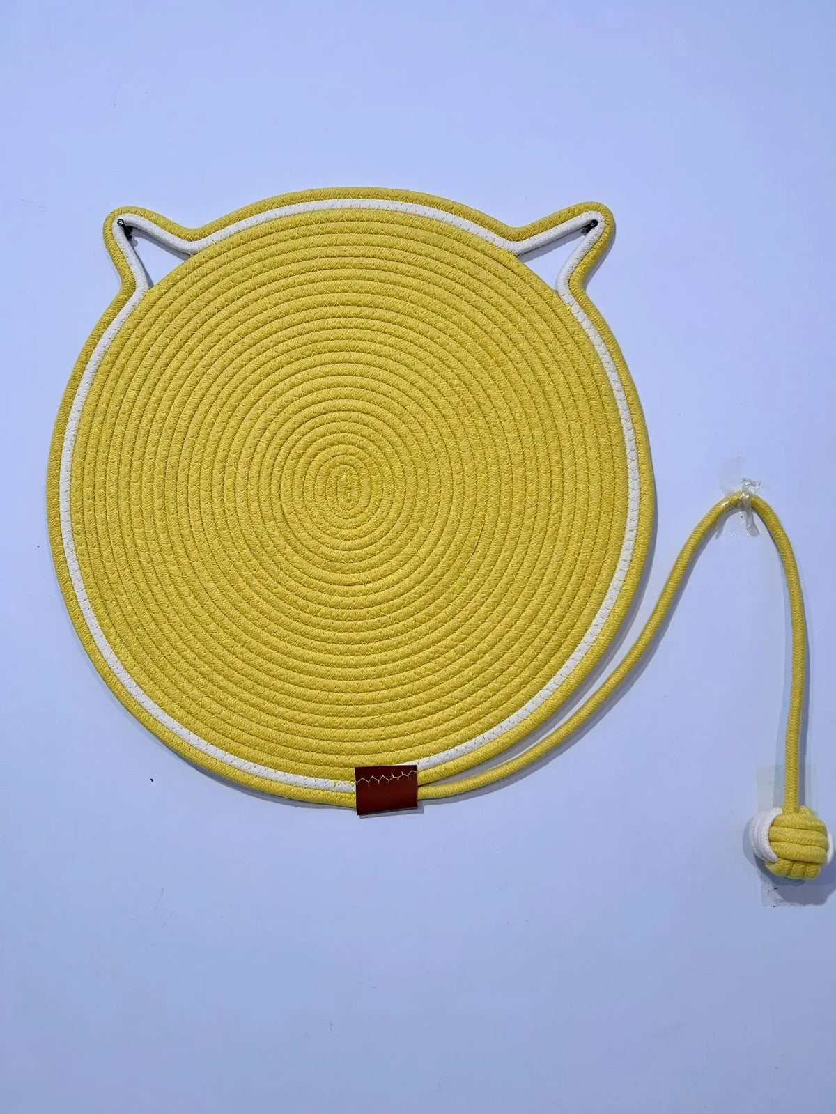 Woven cotton rope cat paw pad self feeding ball integrated sleeping pad washable and grindable scratch tool cat scratch pad Zpaxo Yellow cat paw pad 42X42CM