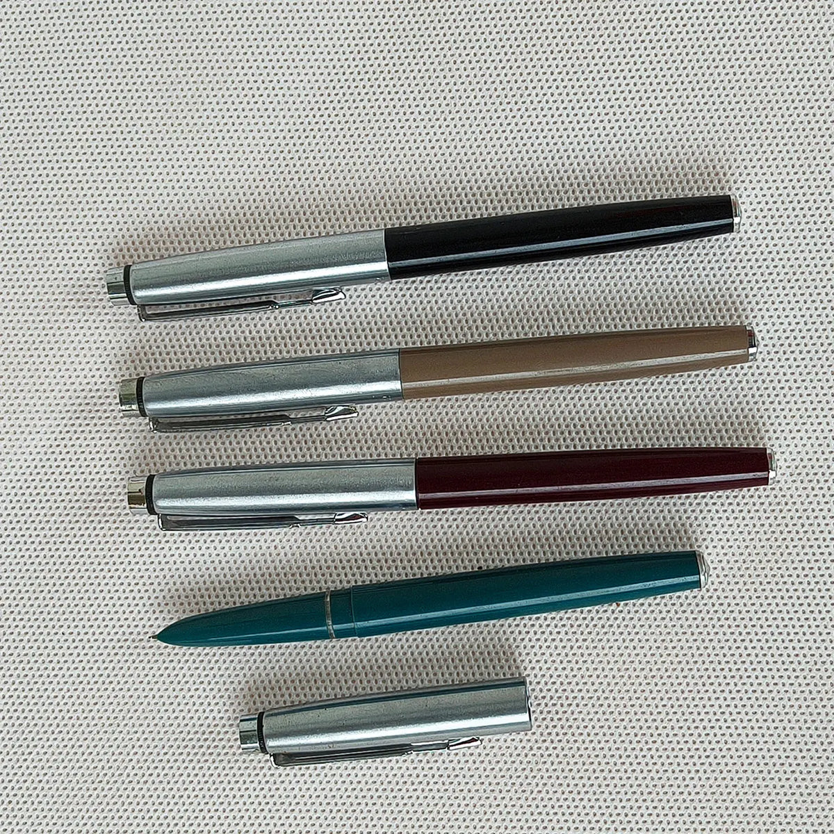 Vintage Yong Sheng 802 Fountain Pen, Bright Point, Smooth Writing for Calligraphy Practice, Daily Stationery, 1990s Sto Zpaxo