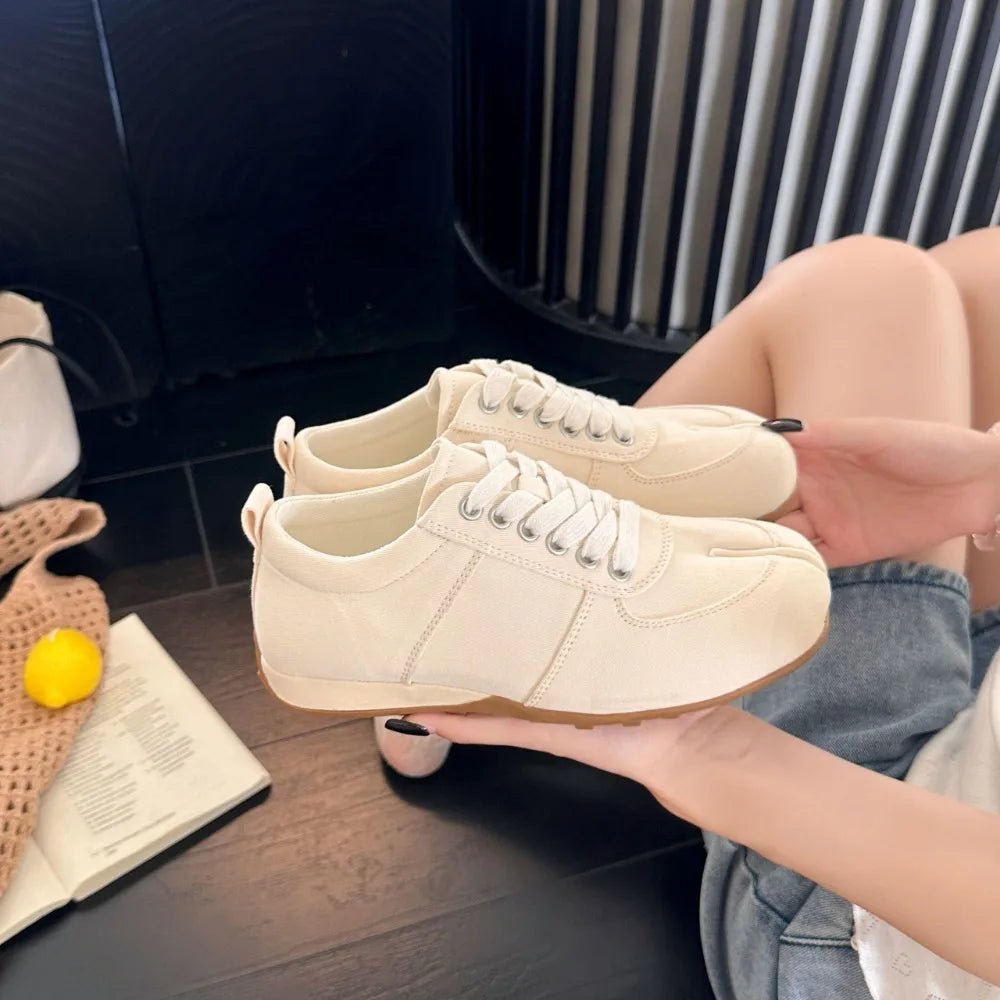 German Training Shoes Women's 2026 Summer Lace Up Forrest Gump Shoes Women's Split Toe Breathable Sports Shoes Zpaxo