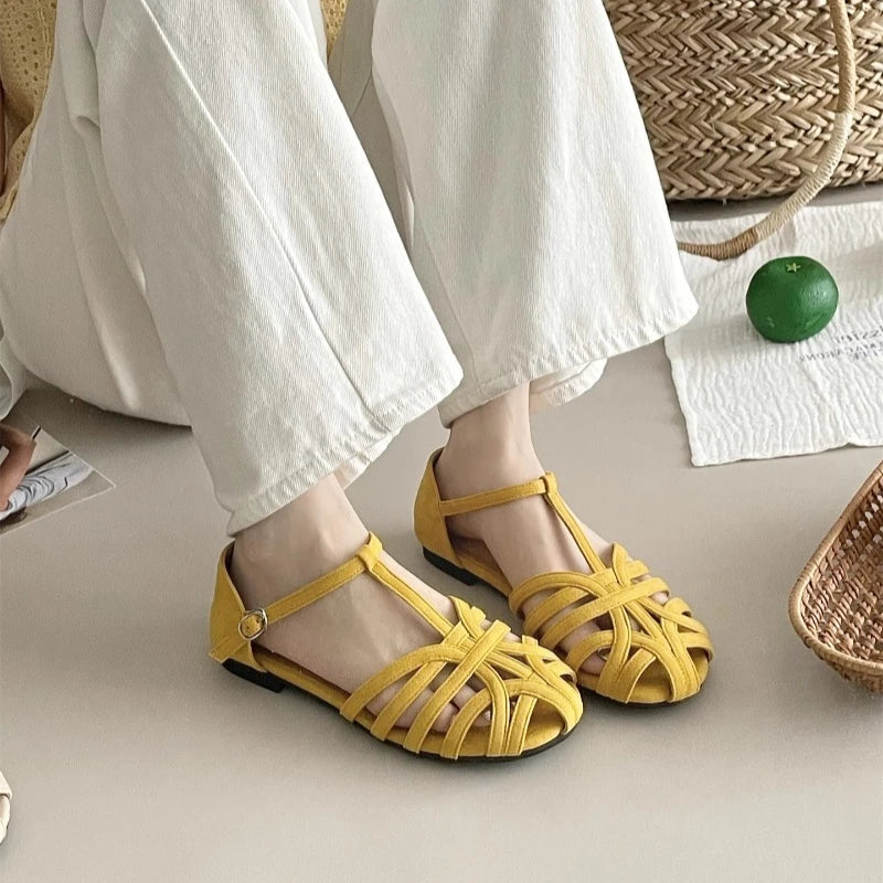 2025 Summer Fashion Weaving Hollow Flat Bottom Baotou Comfortable Zpaxo